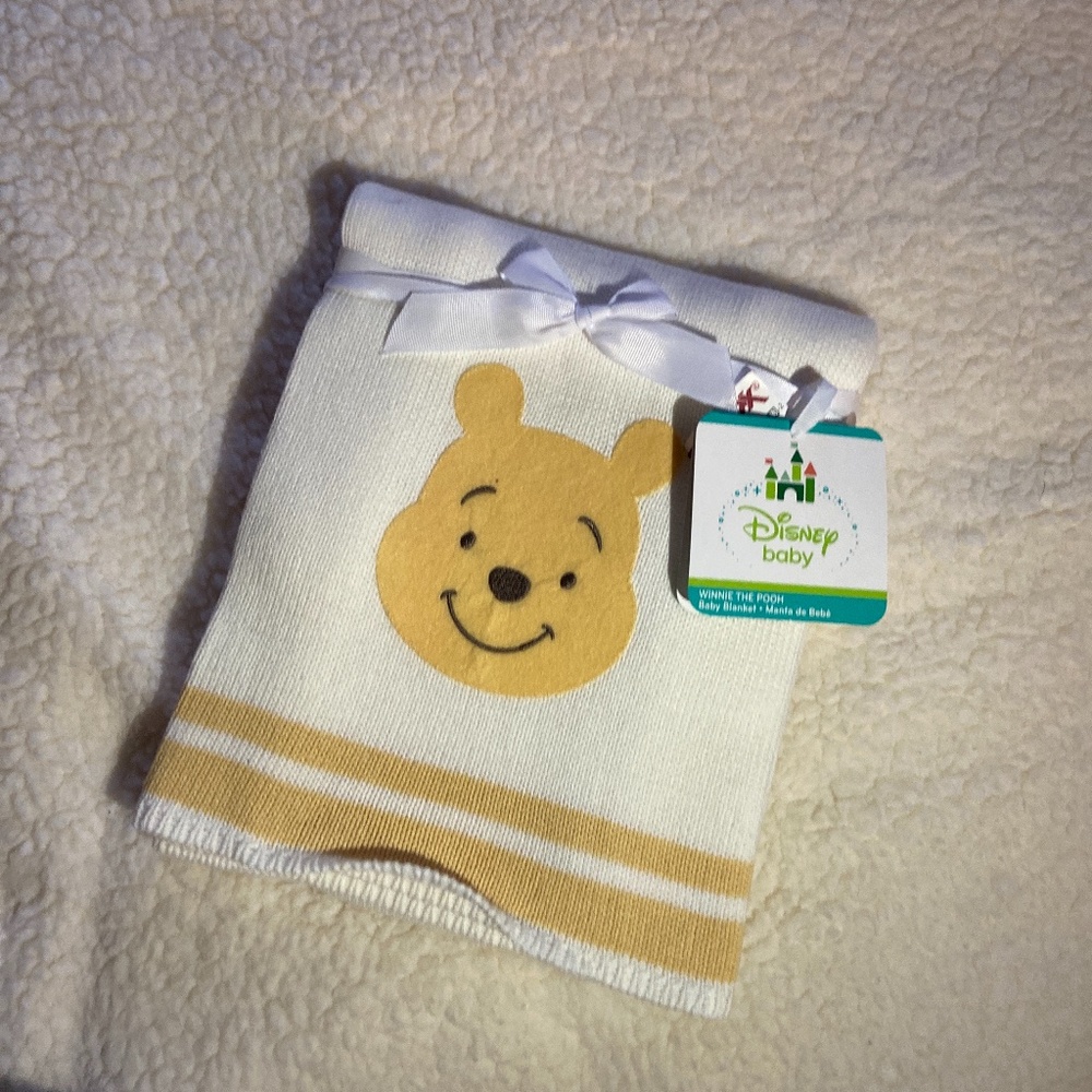 Disney Winnie the Pooh baby blanket